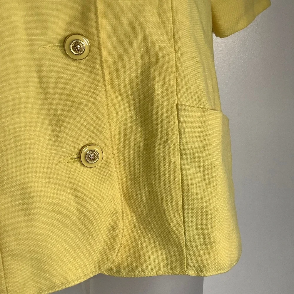 Yellow Short Sleeve Blazer Gold Crest Buttons V-Neck Pockets‎ Size 10